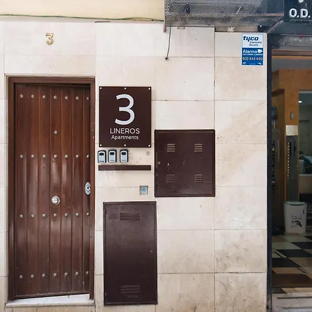 Magno Apartments Lineros Siviglia Esterno foto